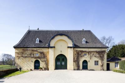 Vorburg Burg Linn
