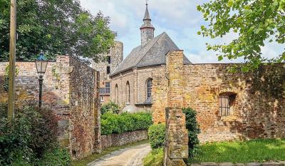 Schlosskapelle von Osten