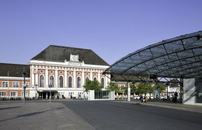 Bahnhof Hamm mit Vorplatz