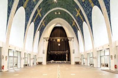 Innenansicht ehemaliges Kirchenschiff Heilig-Kreuz-Kirche nach dem Umbau