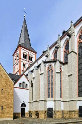 Sankt Servatius Siegburg mit südlichem Seitenschiff