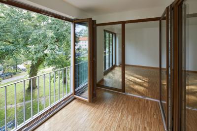 Musterwohnung, Loggia als schließbarer Wintergarten
