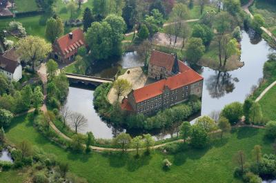 Luftbild der Burg Lüdinghausen