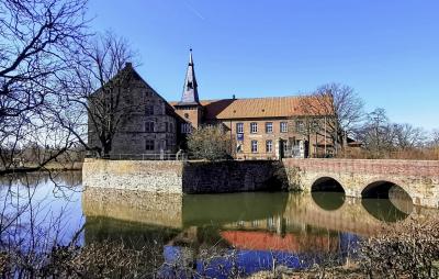 Burg Lüdinghausen, Blick auf die Burginsel