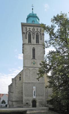 Westansicht mit Turm