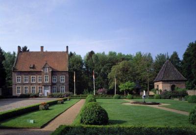 Herrenhaus mit Garten