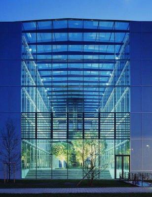 Ansicht Glashalle von außen
