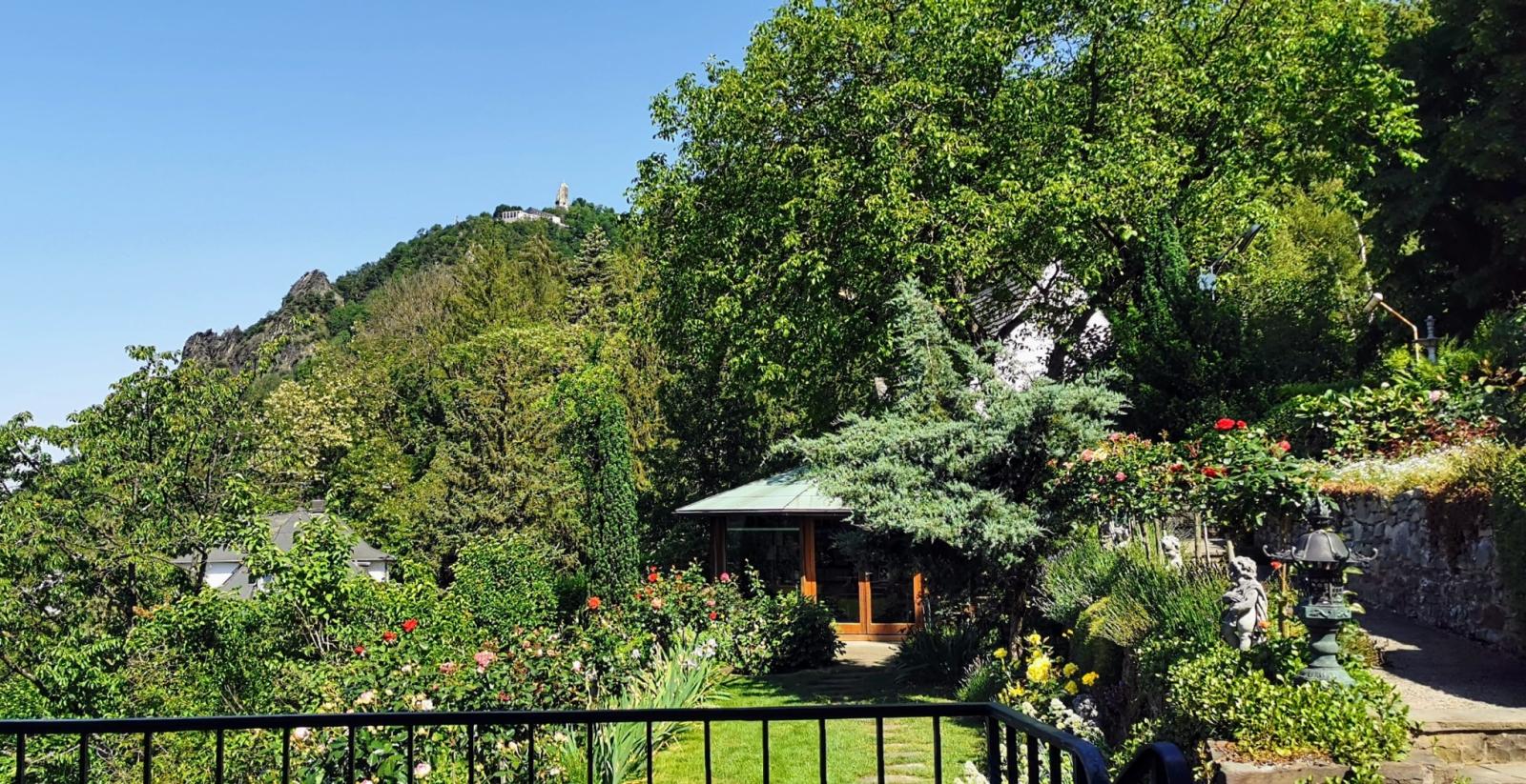 Pavillon im Garten