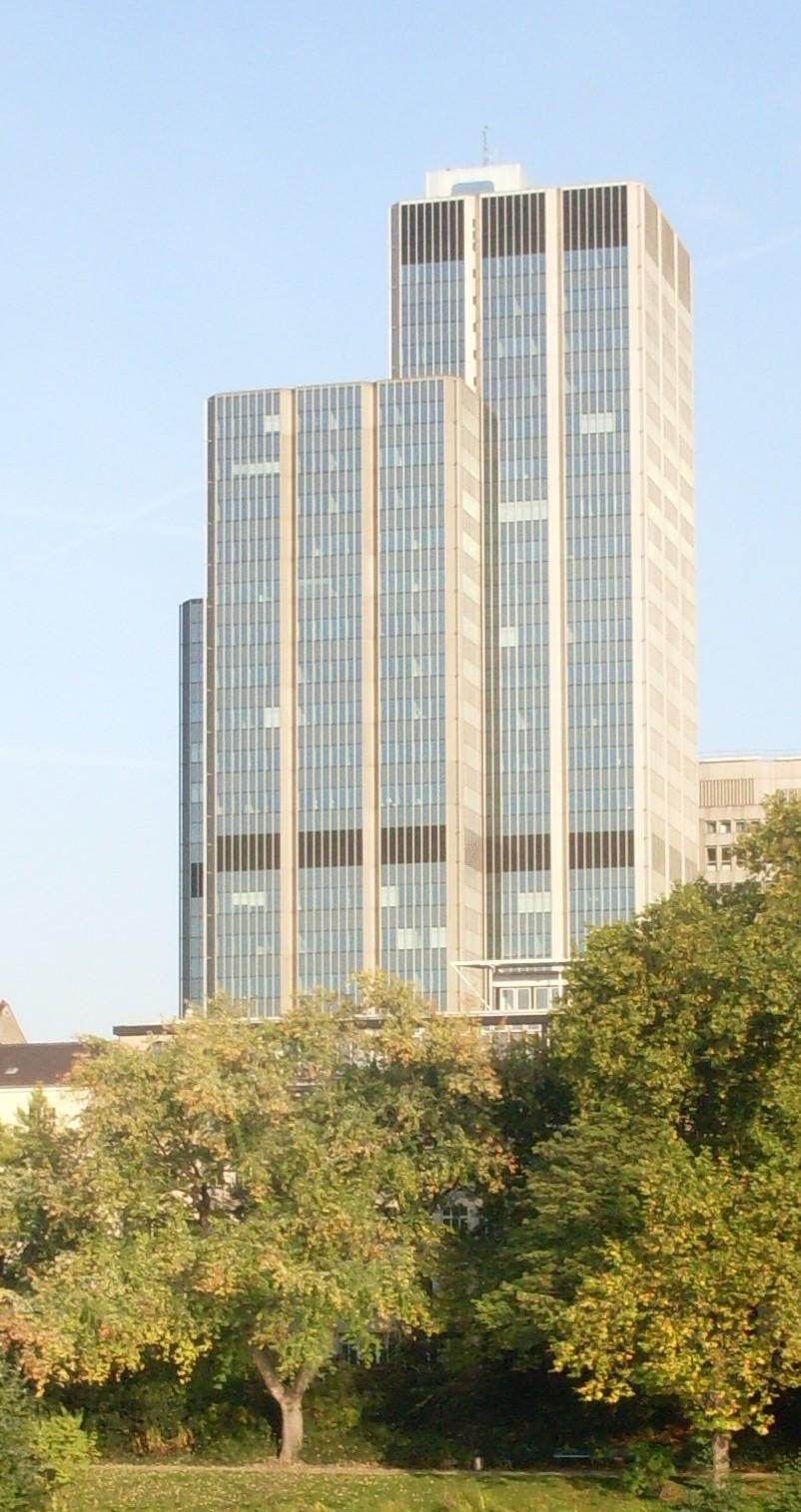 LVA-Hochhaus, Ansicht vom Kaiserteich