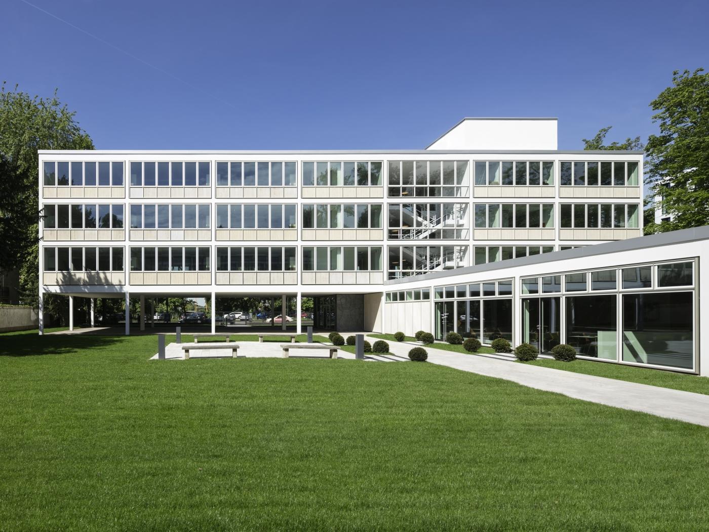 Innenhof des ehemaligen Amerikanischen Generalkonsulats Düsseldorf
