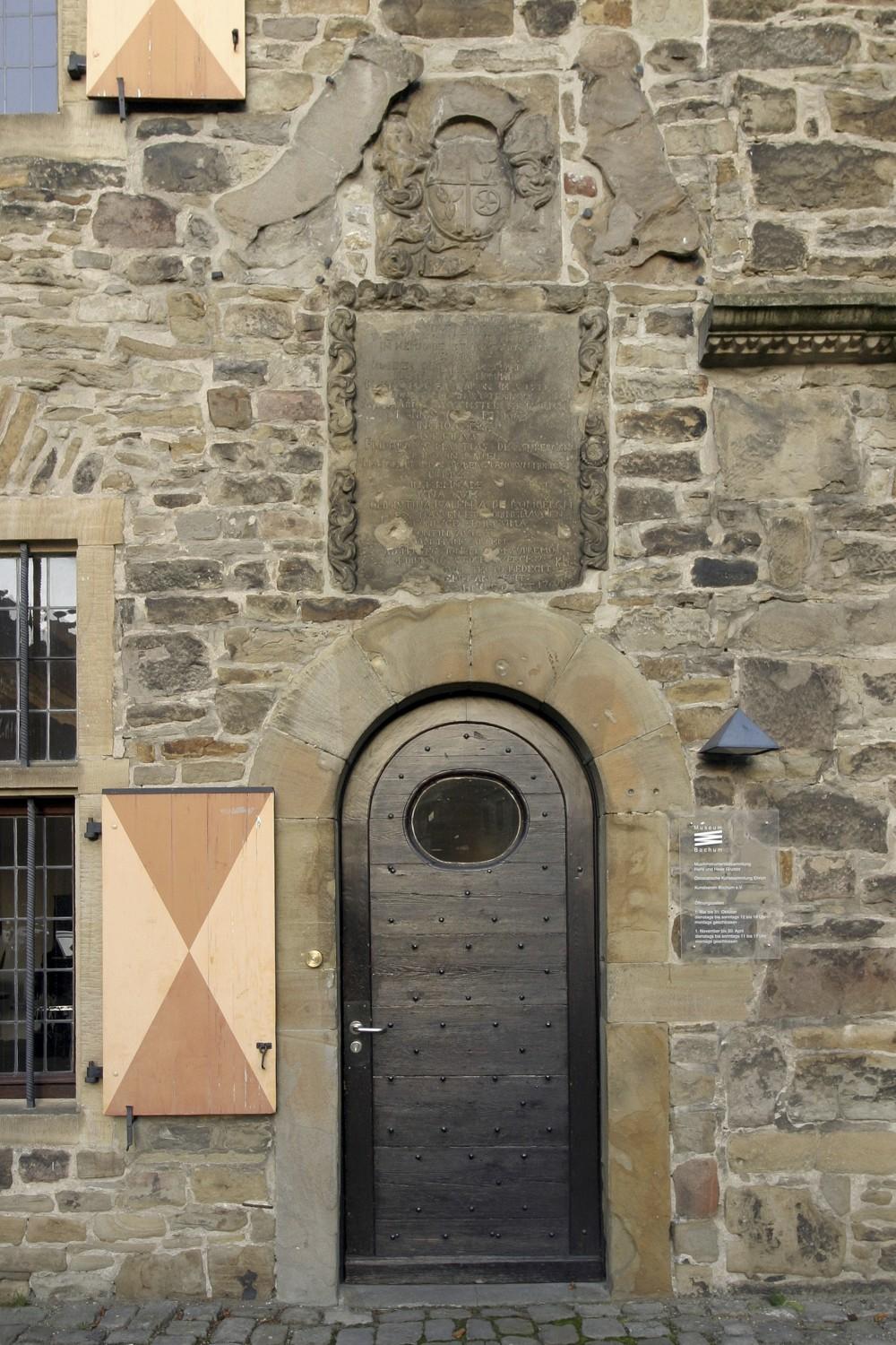 Portal im Innenhof