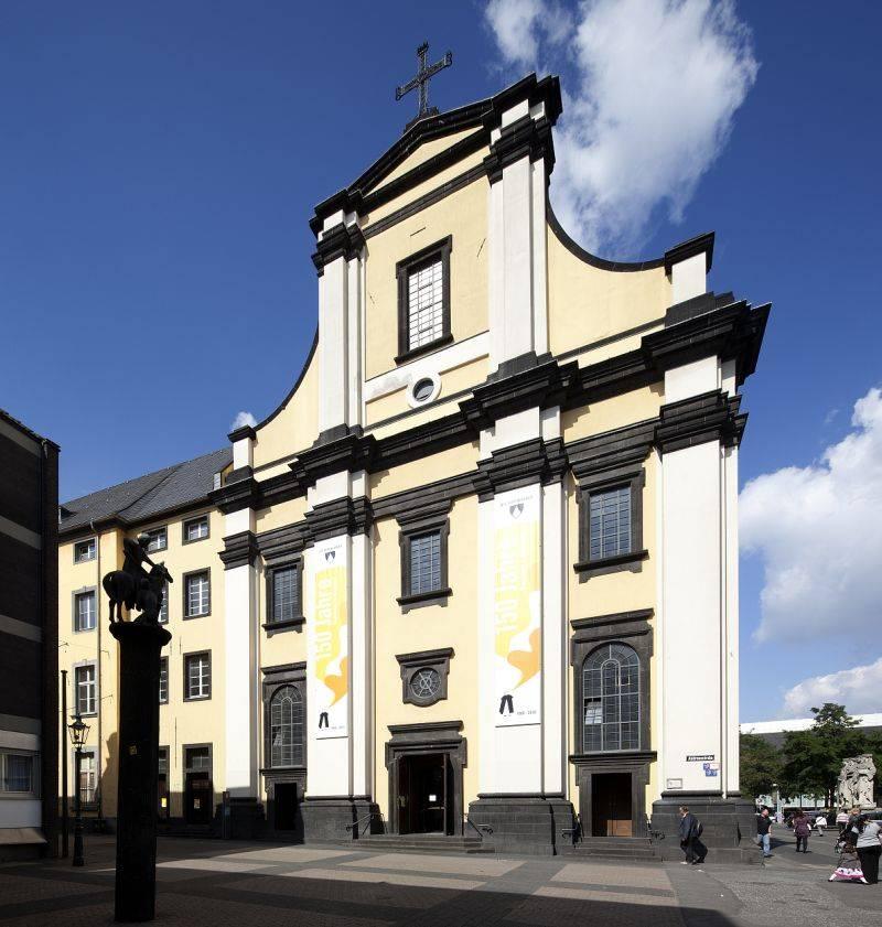 Fassade der Andreaskirche Düsseldorf