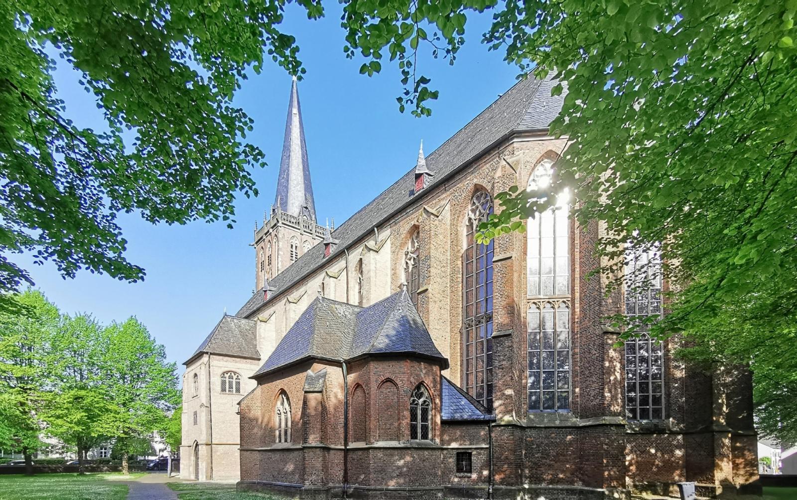 Außenansicht St. Nicolai Kalkar