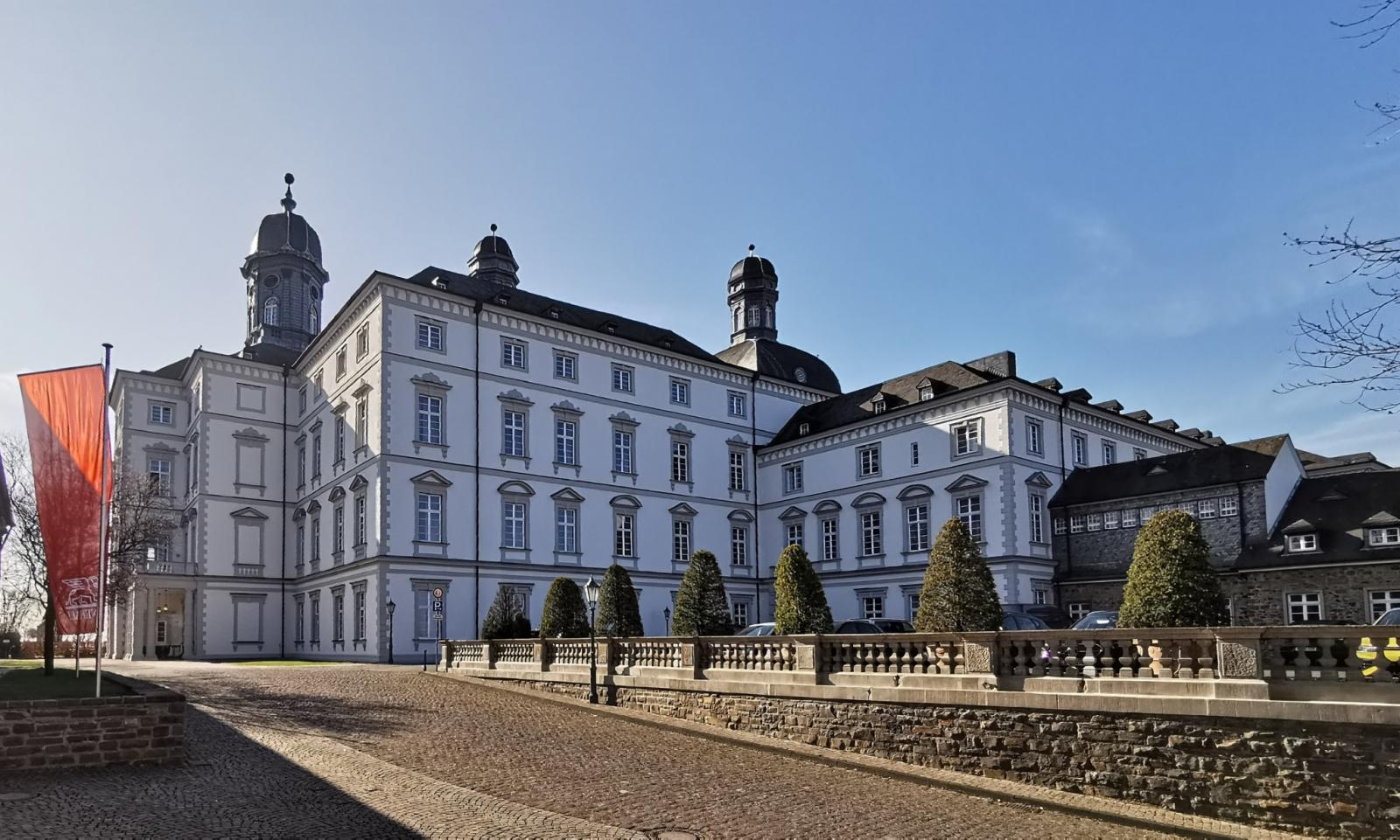 Blick auf das Schloss von Nordosten