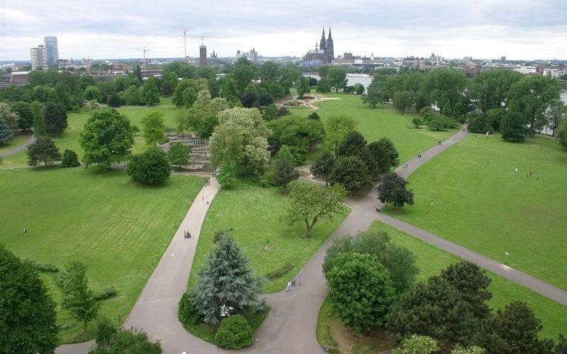 Der Rheinpark, von der Seilbahn aus gesehen