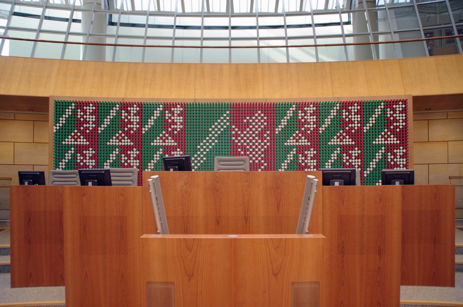 Plenarsaal, abstrahiertes Landeswappen