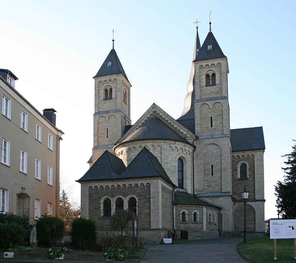 Pfarrkirche St. Johannes der Täufer in Erkrath, Ansicht von Osten