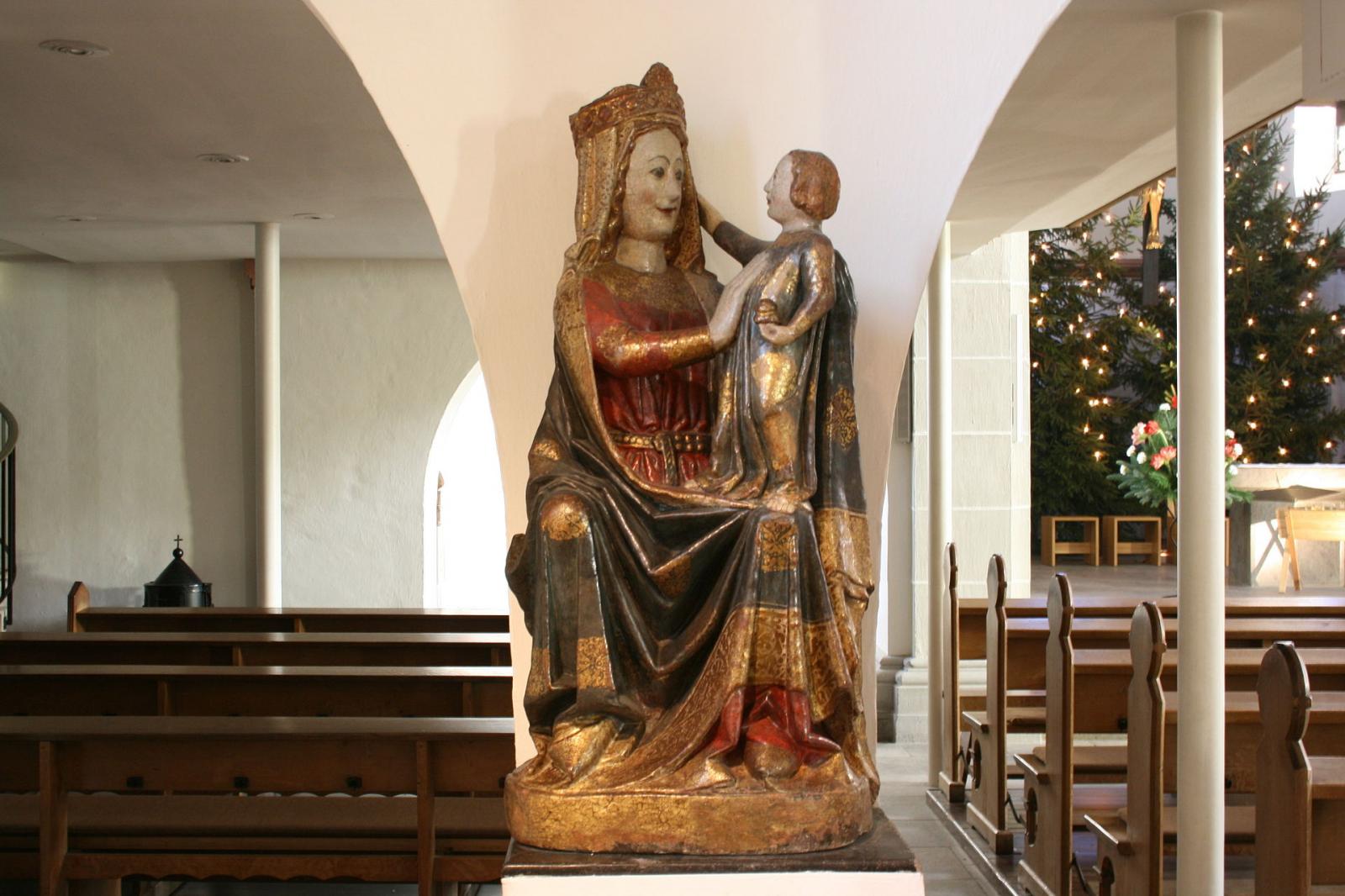 Thronende Madonna aus Sandstein (um 1280)