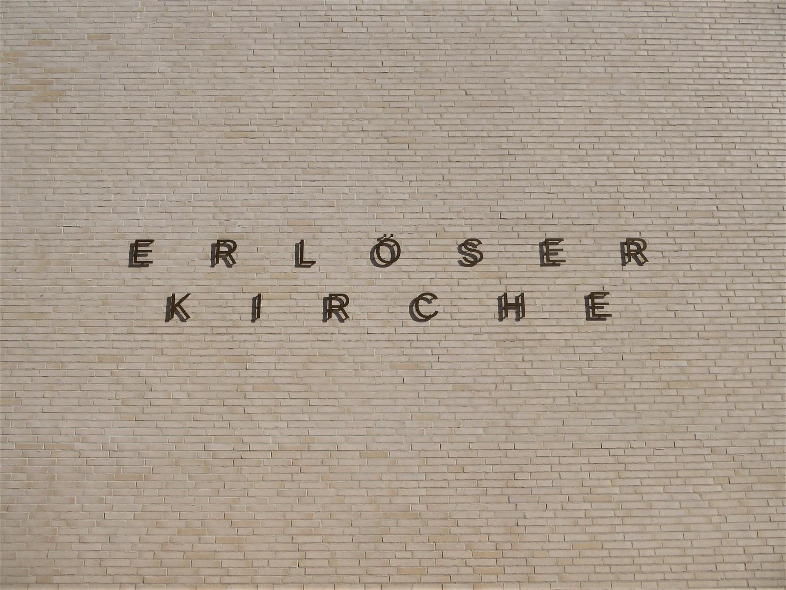 Detailansicht Klinkerfassade, Schriftzug