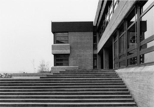 historische Ansicht: Verbindungstreppe der Pausenhöfe