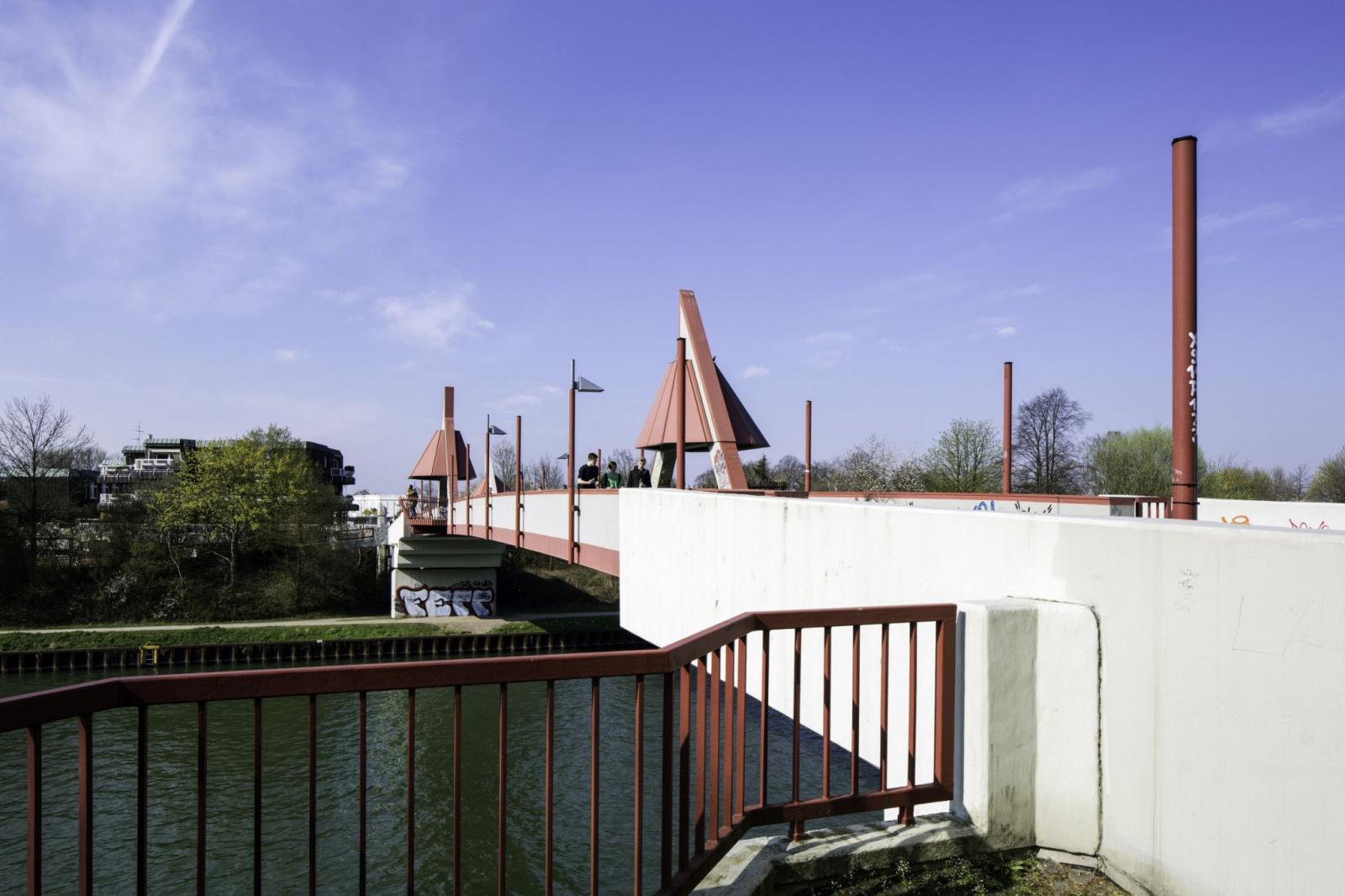 Hochstadenbrücke (vor der Sanierung)