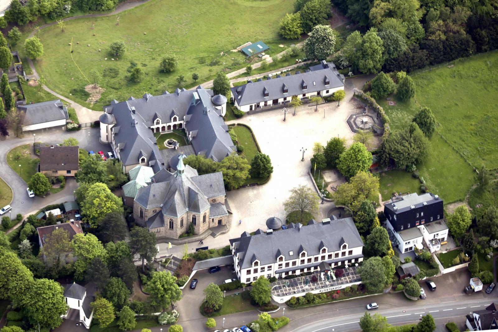 Luftbild Kloster Stiepel mit Wallfahrtskirche St. Marien