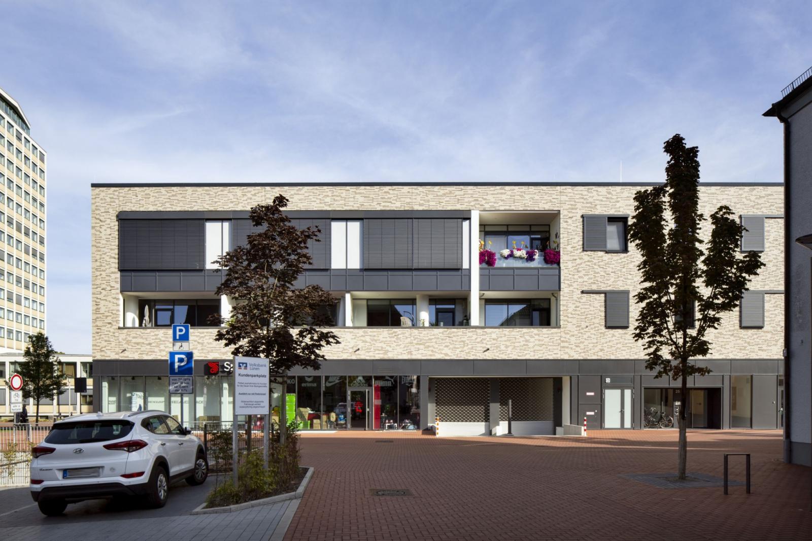 Südfassade ehemaliges Hertie-Kaufhaus in Lünen