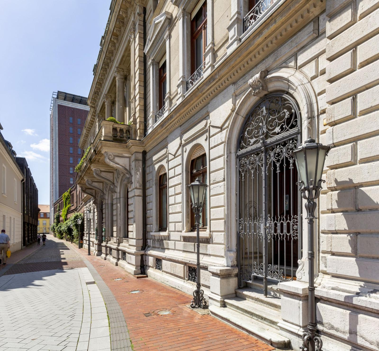 Palais Underberg, Perspektive Underbergstraße