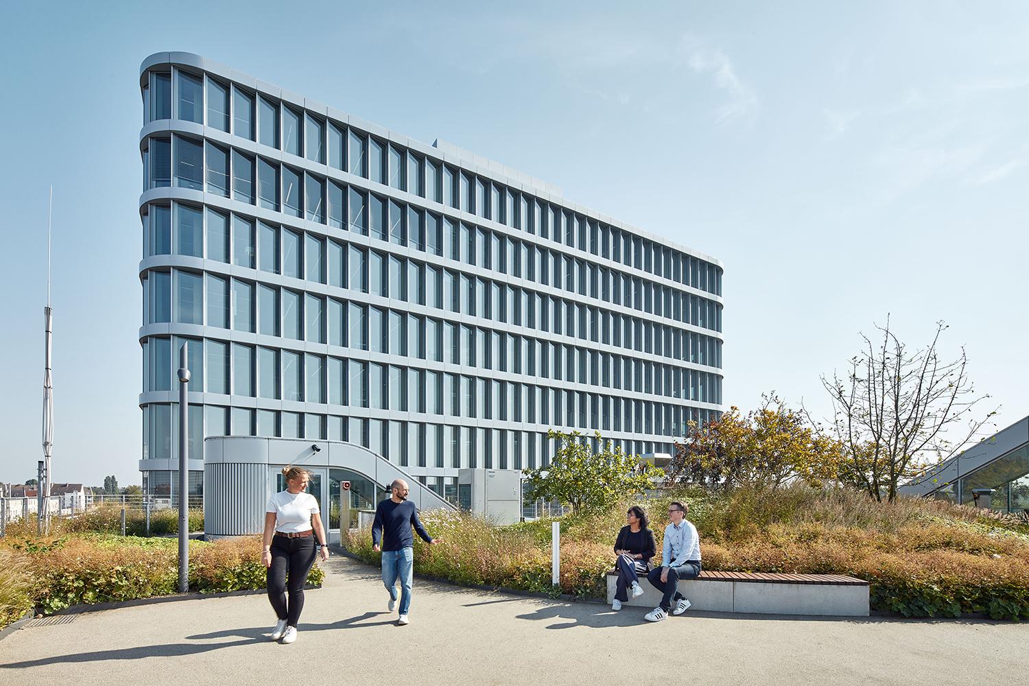 Bürocampus WPP Headquarter Mizal, begrünte Dachlandschaft