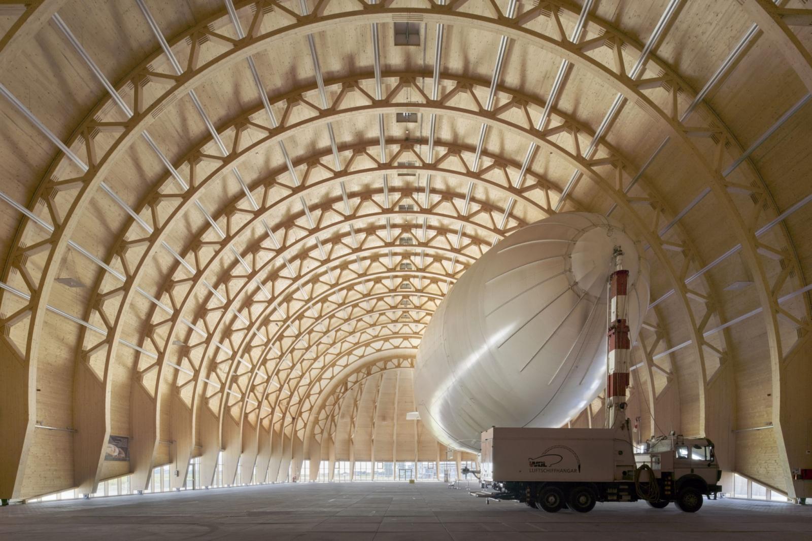 Innenansicht Luftschiffhangar 