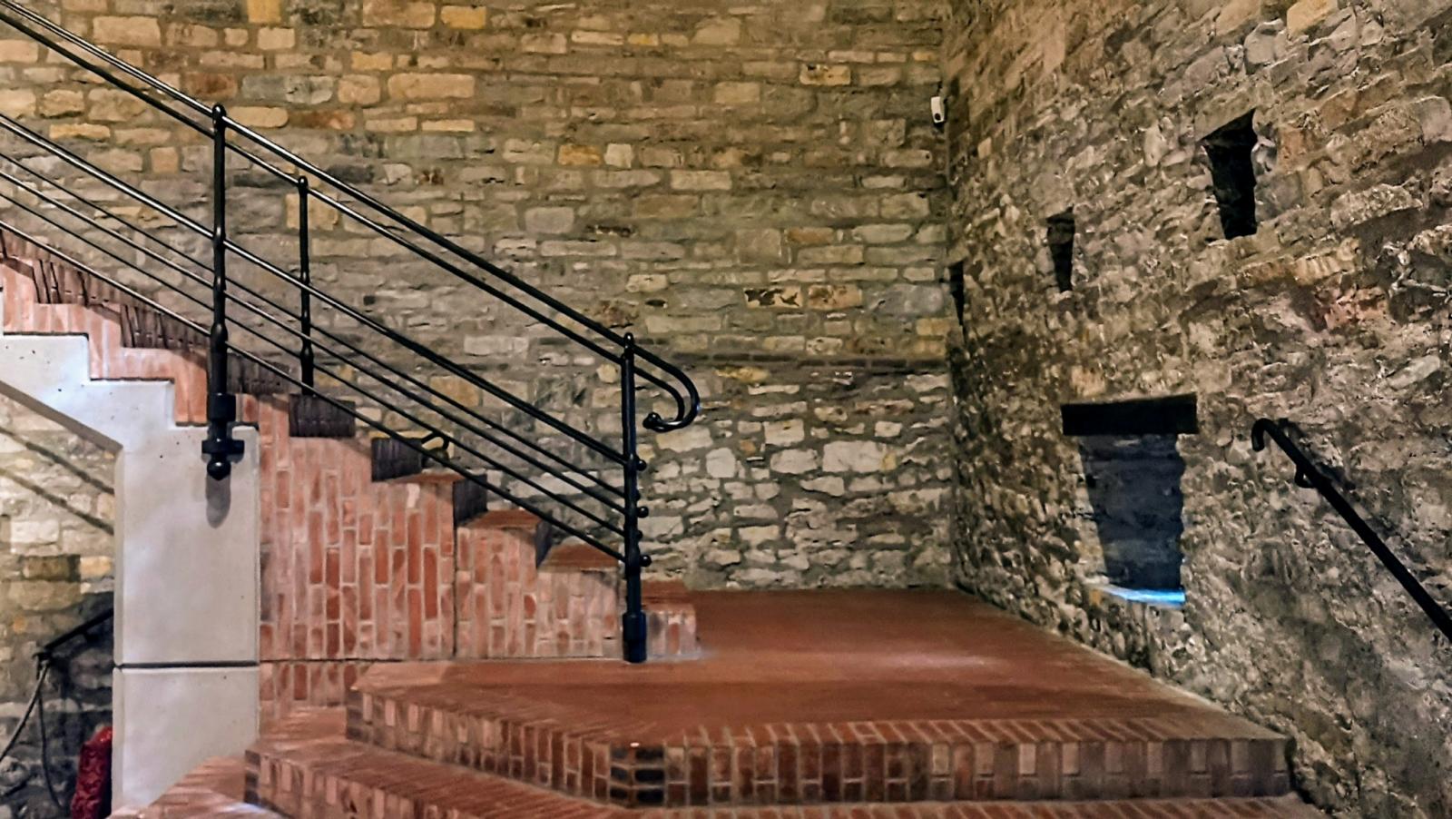 Treppenaufgang im Museumsbereich