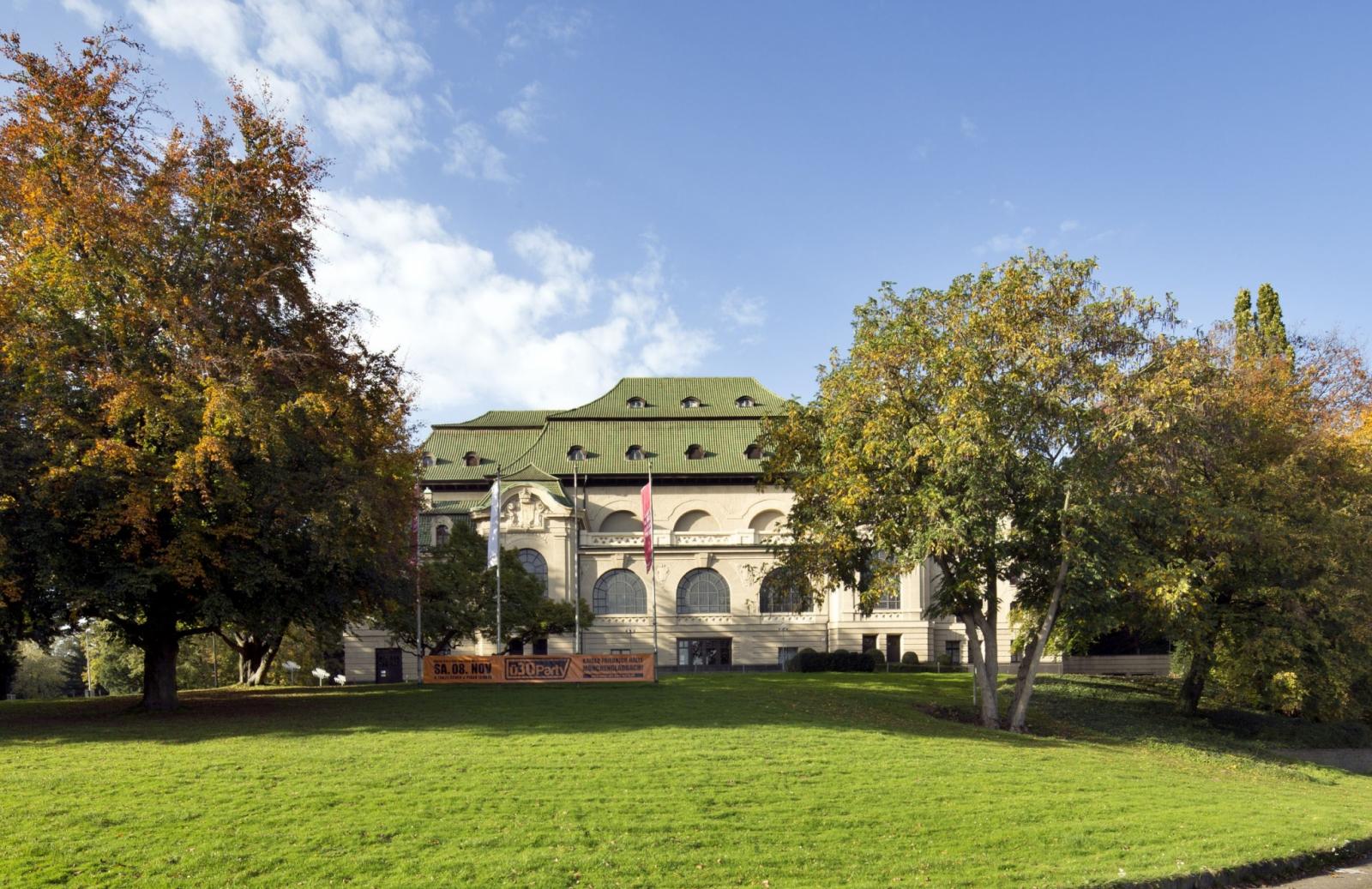 Kaiser-Friedrich-Halle