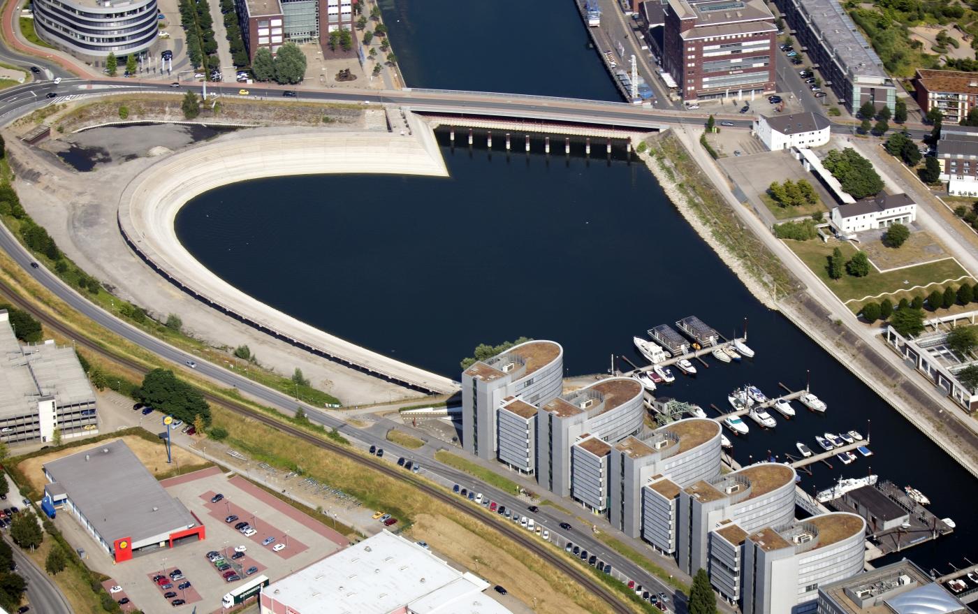 Luftbild Innenhafen mit Five Boats