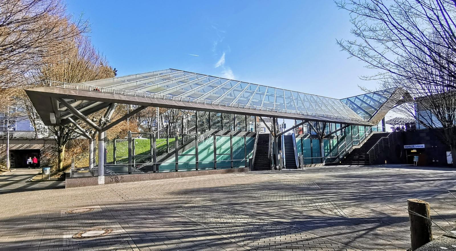 U-Bahnhof Bensberg, Zugang von Süden