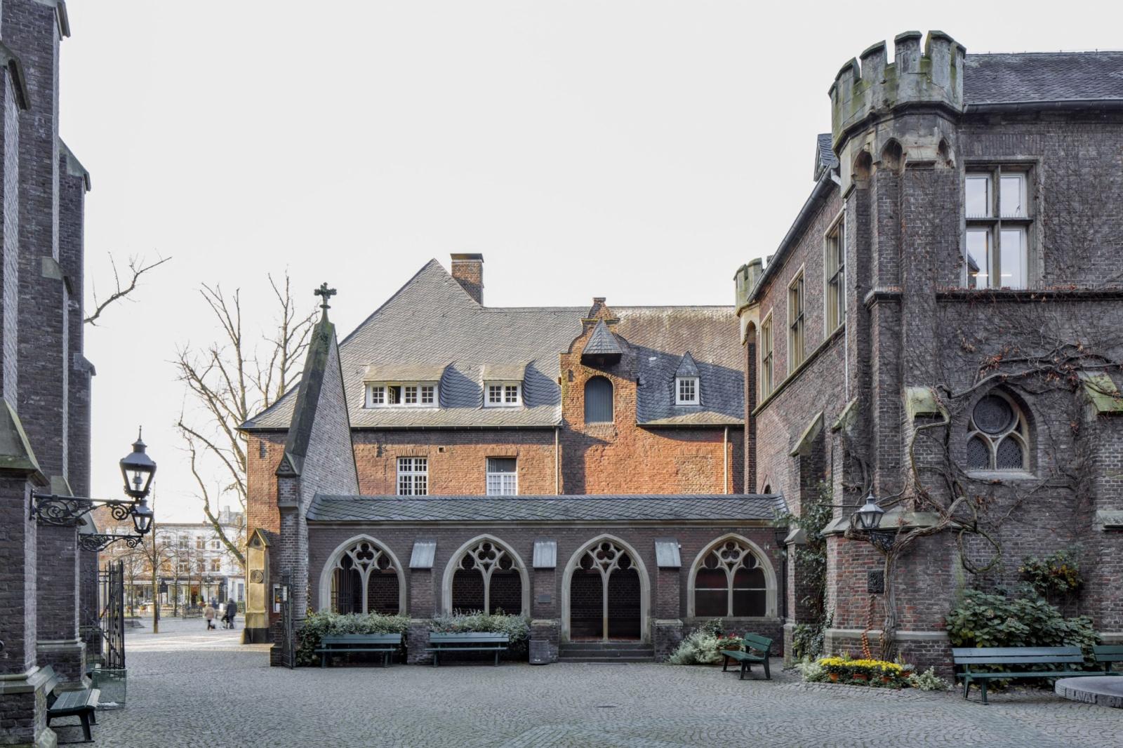 Seitenansicht Sakramentskapelle 