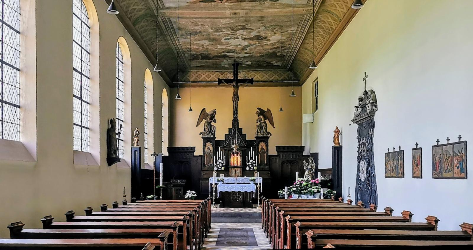 Innenraum Klosterkirche, Blick Richtung Altar
