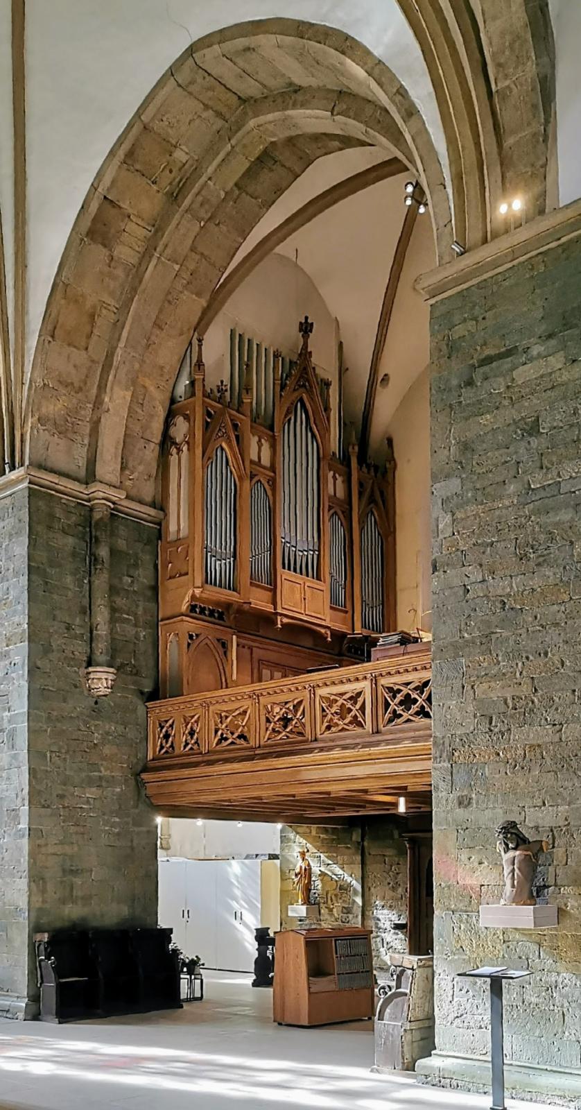 Blick auf die Orgel