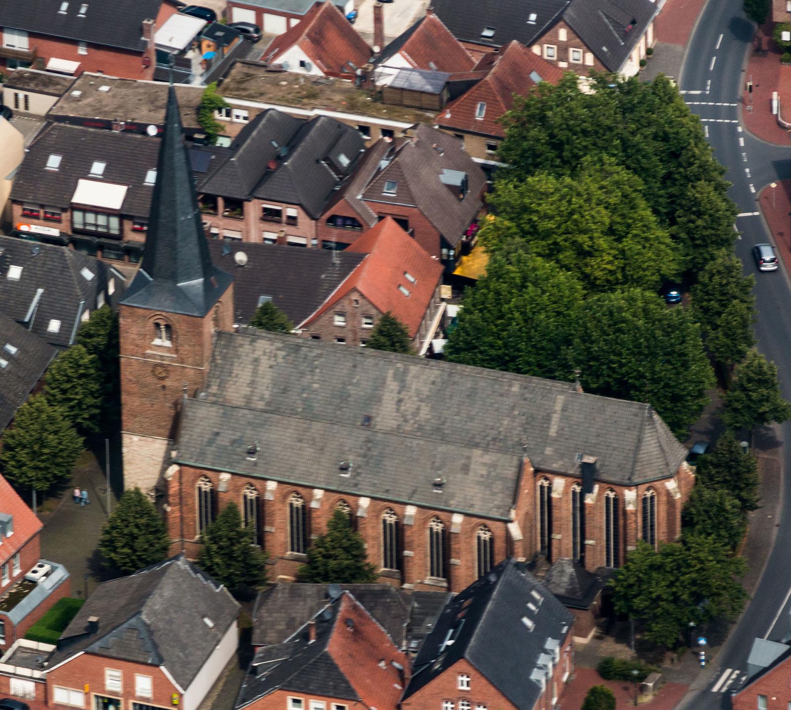 Luftbild St.-Martin-Kirche Raesfeld