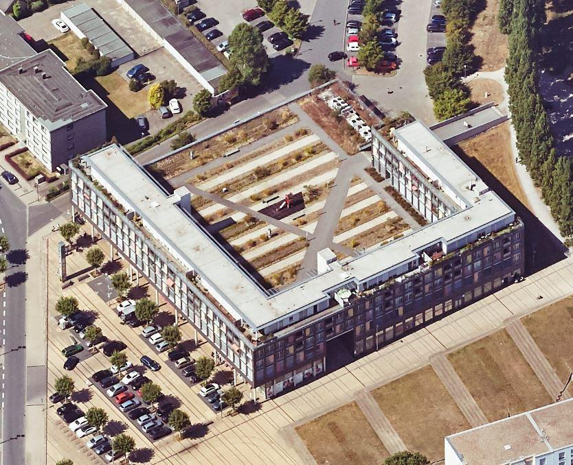 Schrägluftbild von Osten, Wohnbebauung Akademie Mont-Cenis