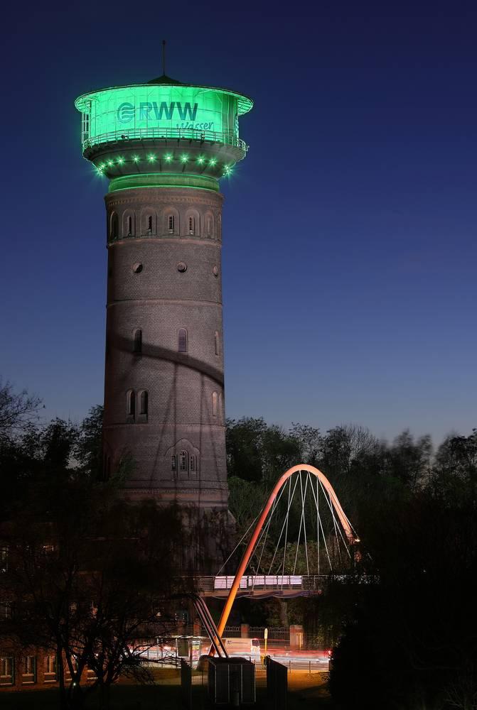 Wasserturm Oberhausen mit Beleuchtung