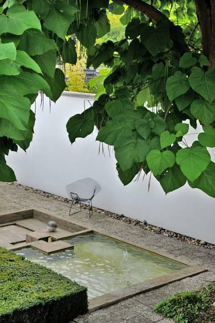Wasserspiel im Innenhof