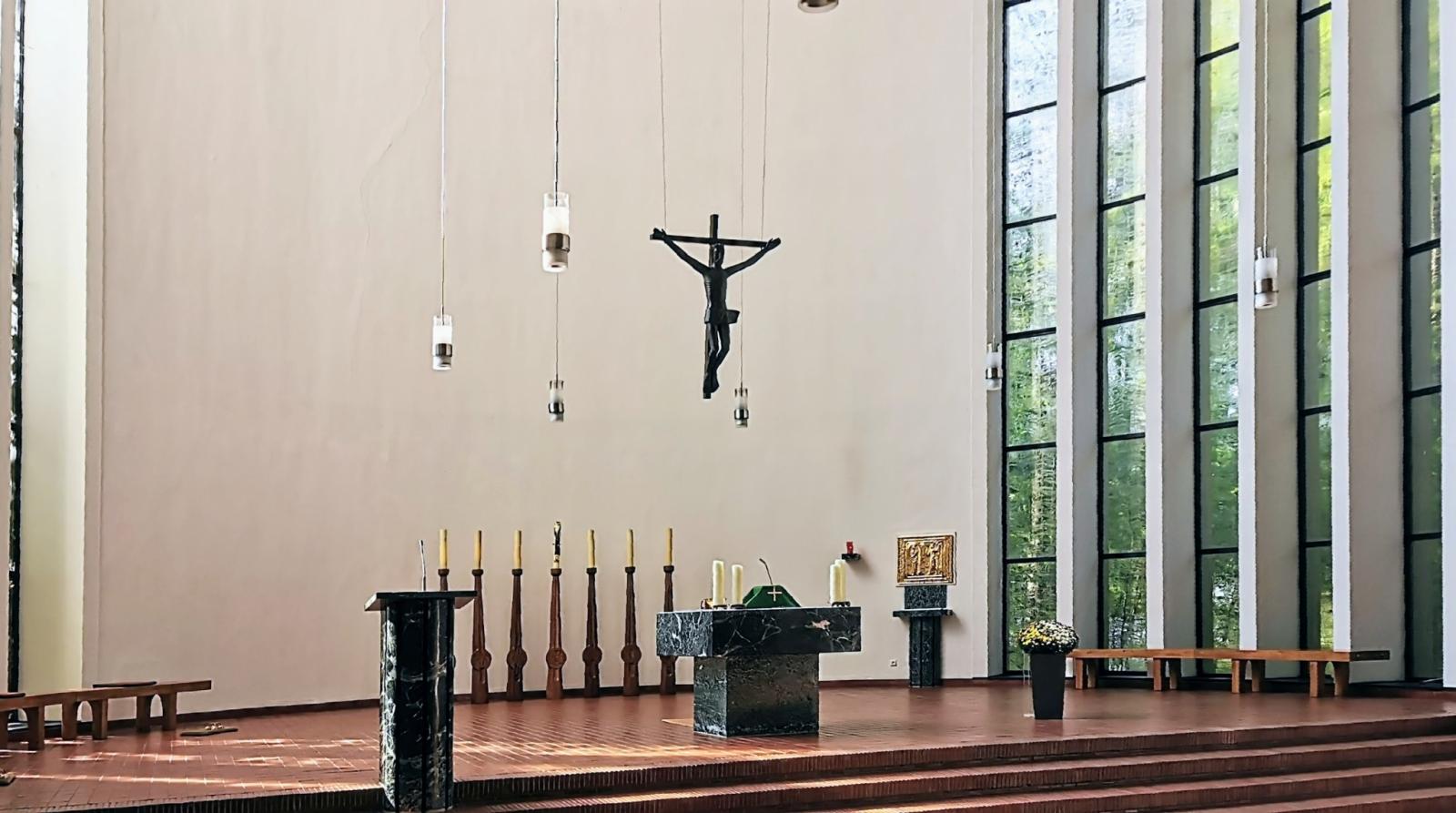 Altar Heilig-Geist-Kirche Hagen-Emst