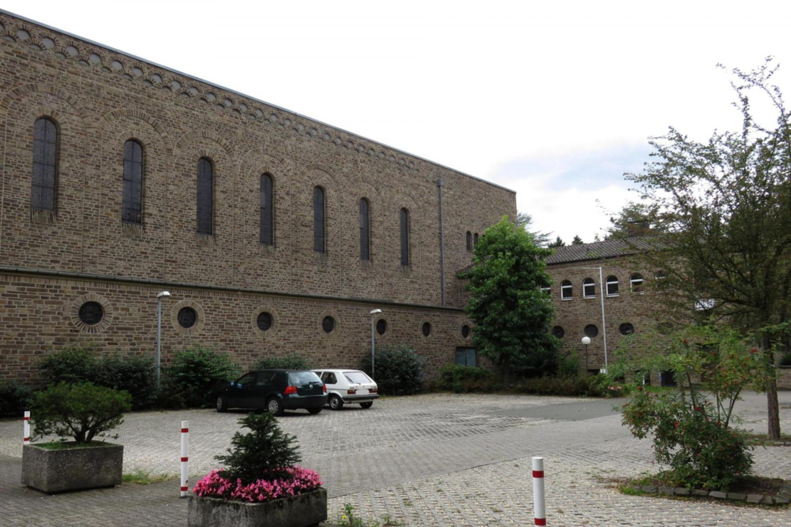 Außenansicht Langhauswand