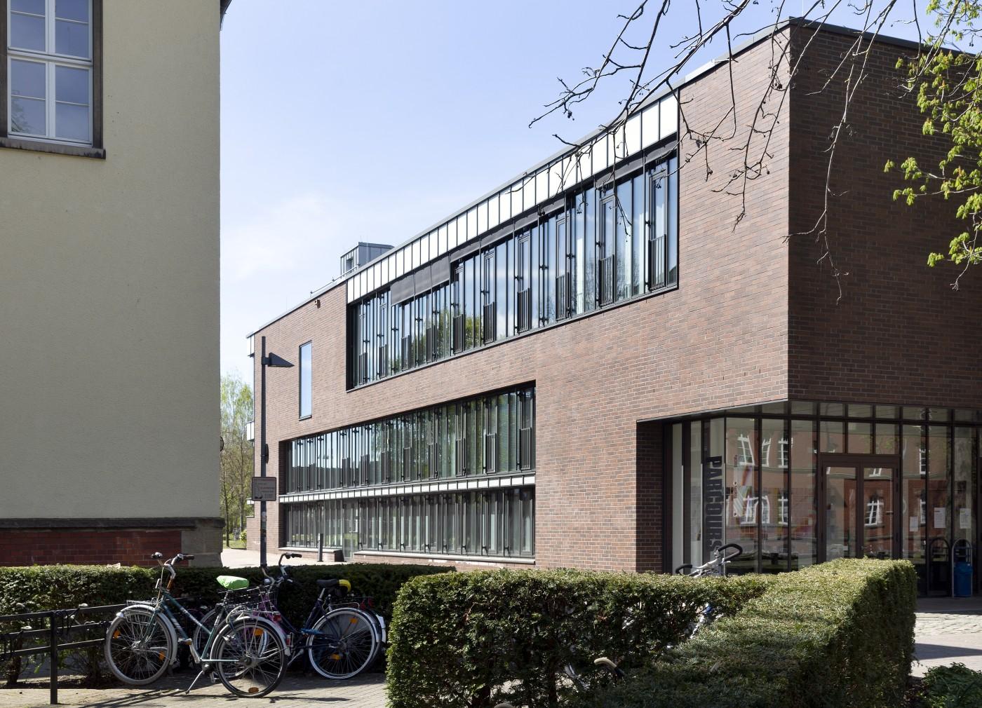 Neubau Leonardo Campus FB Design