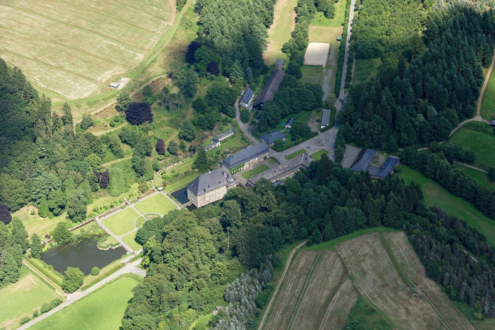 Wasserschloss Neuenhof, Luftbild
