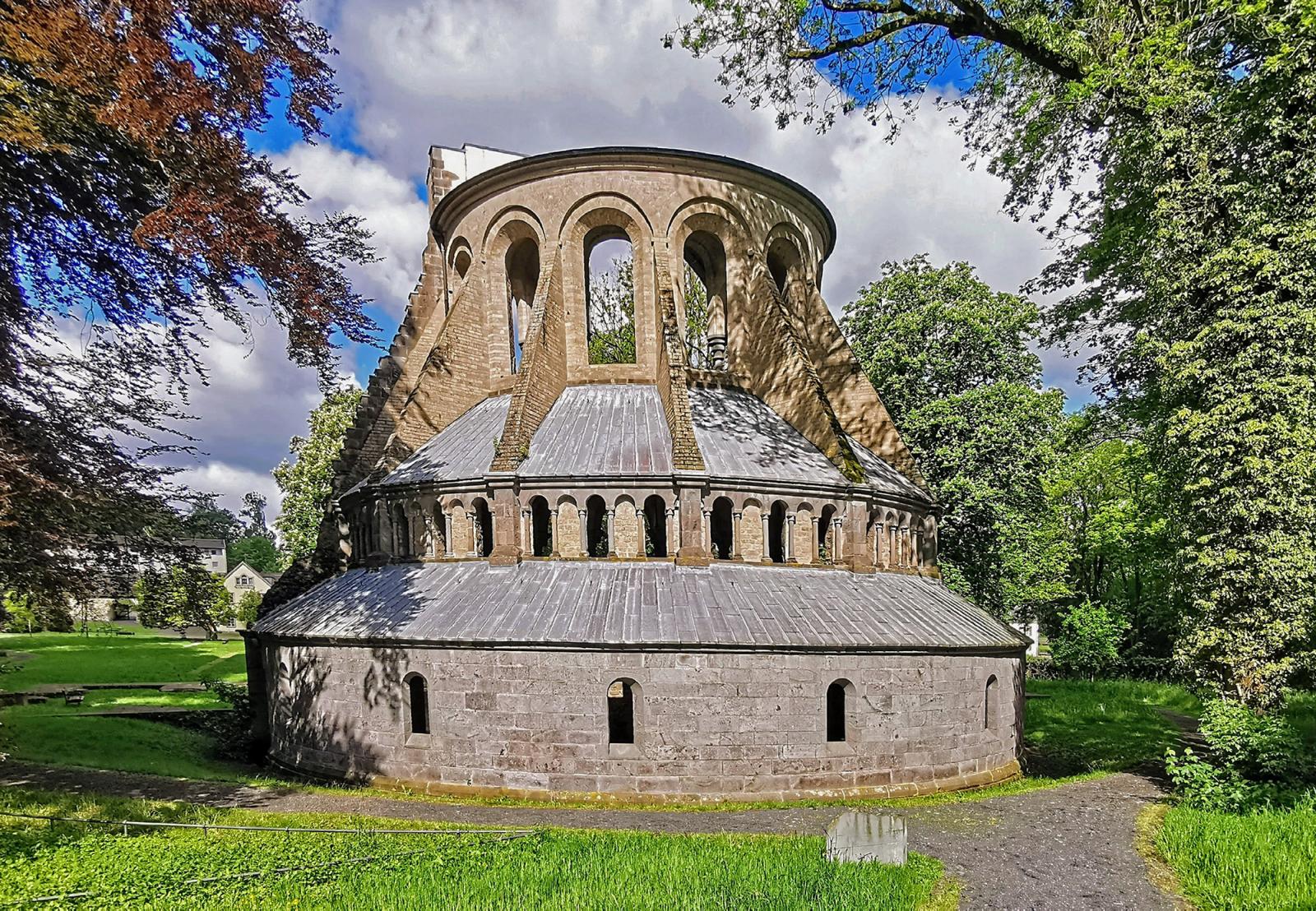 Ansicht der Kirchenruine Heisterbach von Osten