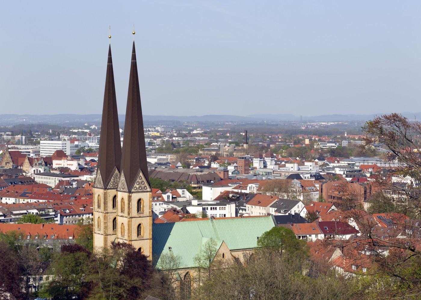 Neustädter Marienkirche mit Bielefelder Dachlandschaft