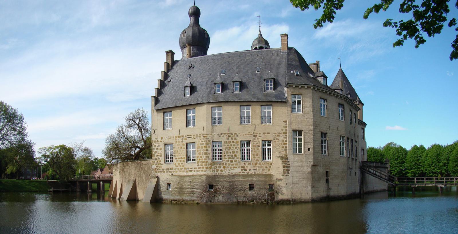 Schloss Gemen Nordostansicht am Wassergraben