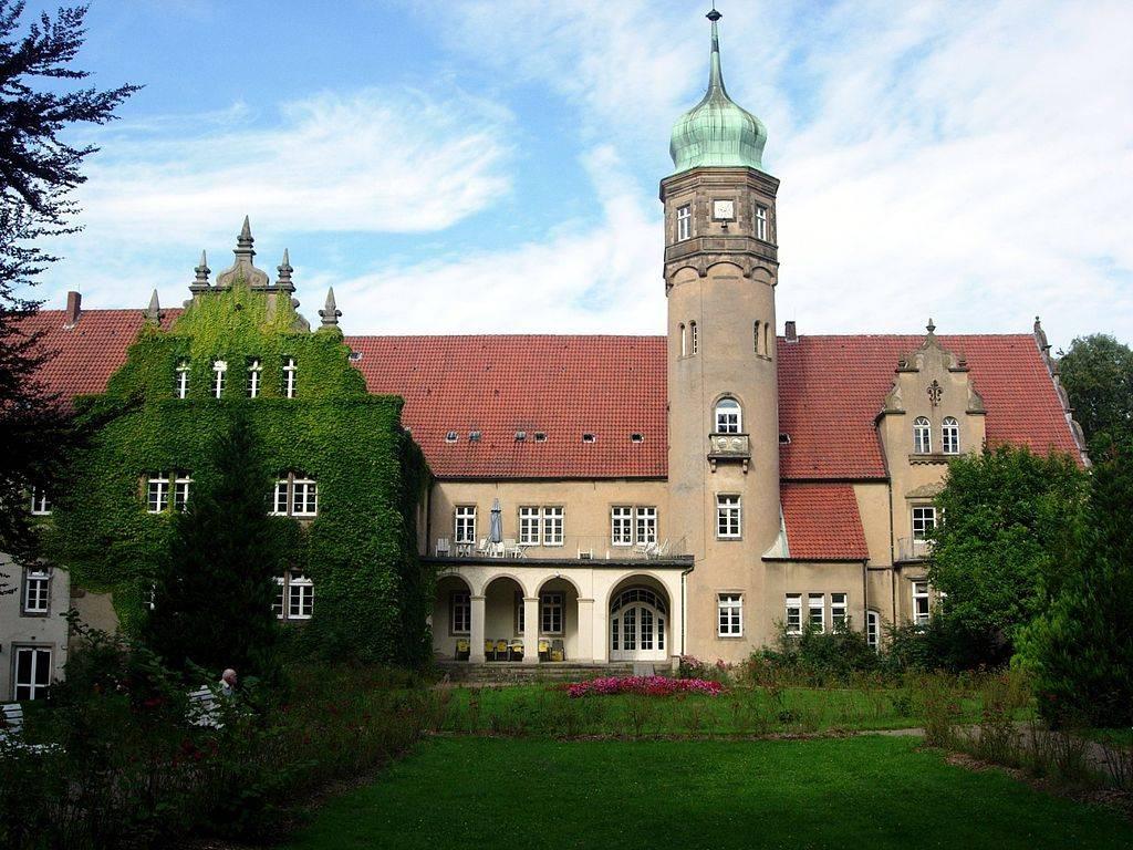 Gartenfront Schloß Ulenburg mit Treppenturm