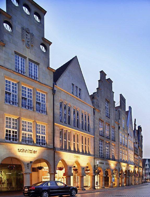 Häuserfront am Markt